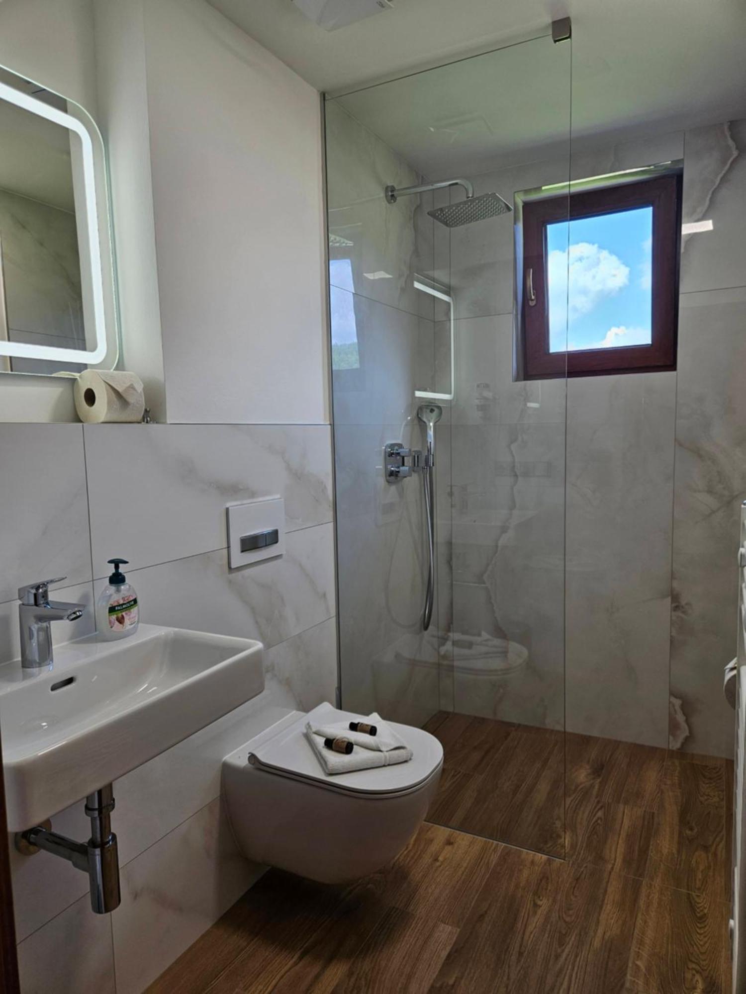 Ski&Bike Nassfeld Apartments Hermagor-Pressegger See Ngoại thất bức ảnh